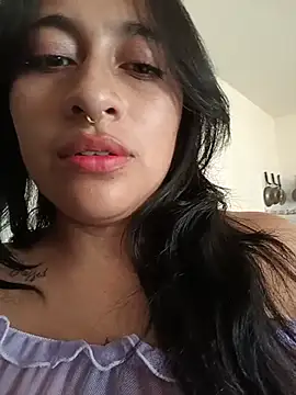 Snapshot of LisaHadwin chatting on June 18, 2026, 7:52 pm LisaHadwin online show from June 18, 2026, 7:52 pm