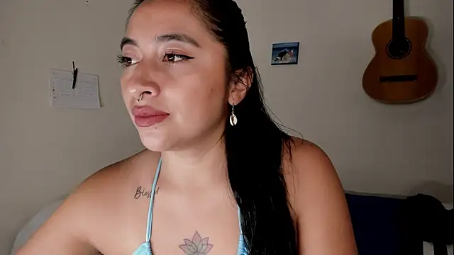 LisaHadwin online show from July 26, 2026, 8:49 pm