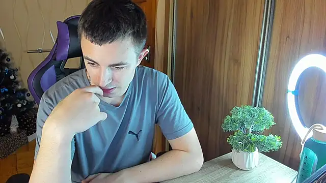 bigmark033 online show from January 23, 2025, 3:22 pm