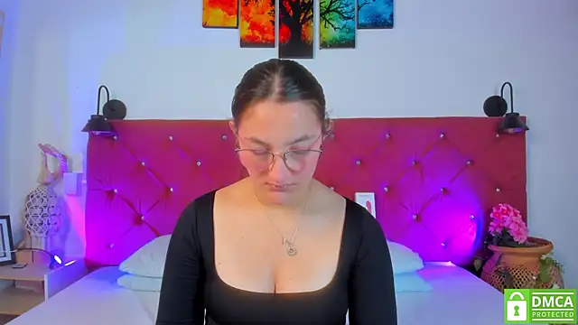 Ruth harvey  online show from February 7, 2026, 1:08 pm