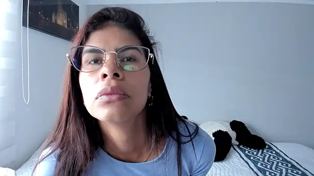 Snapshot of karlina_charlotte1 chatting on March 2, 2025, 12:14 pm karlina charlotte1 online show from March 2, 2025, 12:14 pm