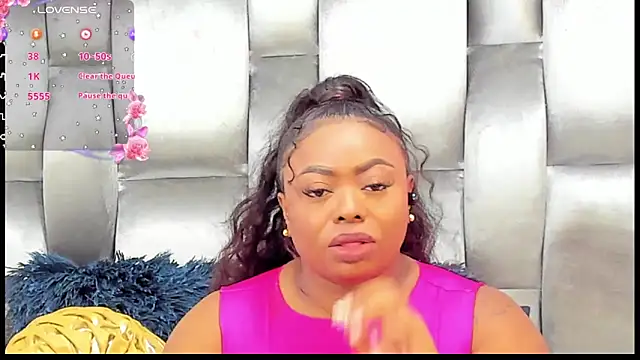 CamilaBenitez online show from April 30, 2026, 10:47 pm