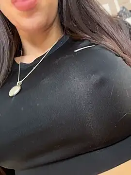 Snapshot of Nicolle_foxy chatting on July 8, 2026, 3:56 pm Nicolle foxy online show from July 8, 2026, 3:56 pm