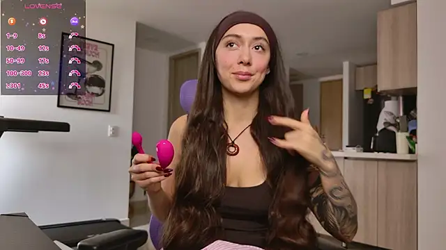 Snapshot of emiliasommer chatting on March 15, 2026, 2:57 pm emiliasommer online show from March 15, 2026, 2:57 pm