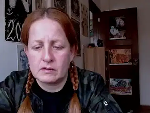 ViioletaMora online show from July 31, 2026, 8:50 pm