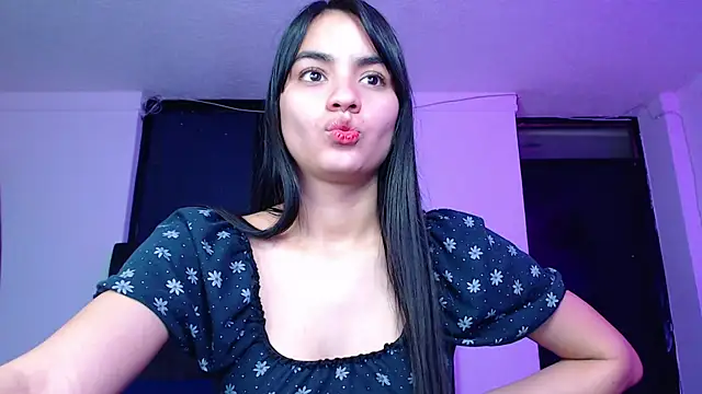 Snapshot of Ariel_Zeo1 chatting on February 19, 2026, 7:22 pm Ariel Zeo1 online show from February 19, 2026, 7:22 pm