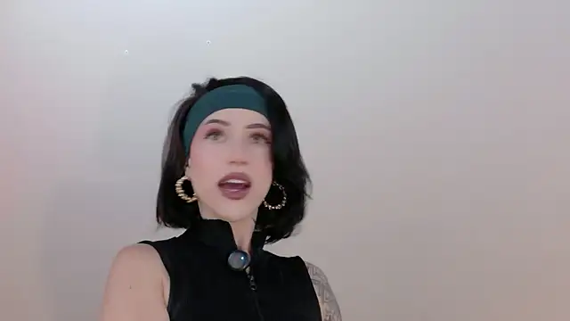 Hannah Borbon online show from February 28, 2026, 1:05 am