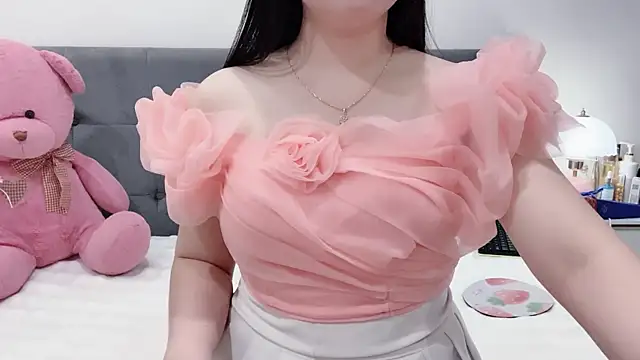 Funikio online show from July 2, 2026, 3:23 am