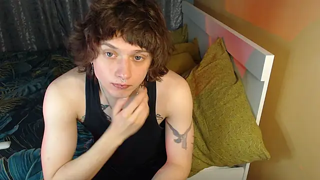 axxxturel online show from October 1, 2025, 6:34 pm