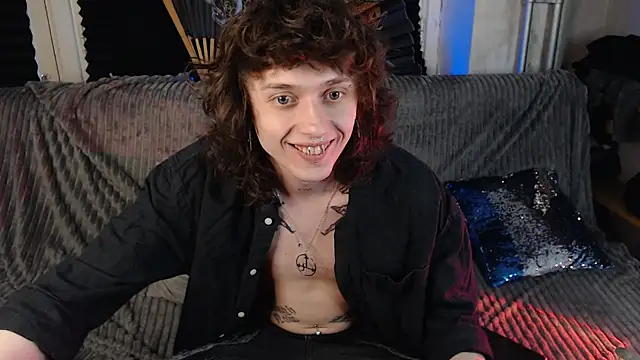 axxxturel online show from May 7, 2026, 12:59 am