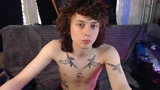 axxxturel online show from May 15, 2026, 11:52 am