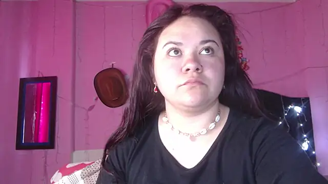 NikkiRous  online show from November 10, 2025, 1:16 pm