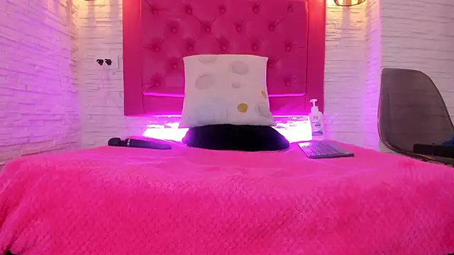 mia 099 online show from March 15, 2025, 8:10 pm