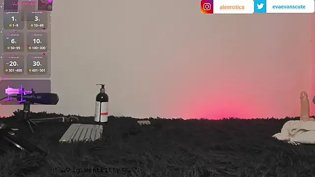 Snapshot of evaevanscute chatting on January 23, 2025, 8:15 am evaevanscute online show from January 23, 2025, 8:15 am