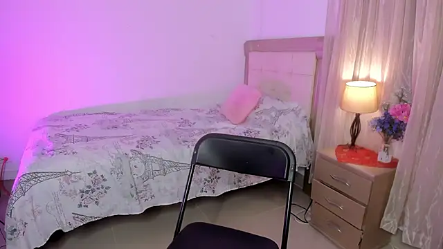 vale kross online show from February 28, 2025, 1:36 pm