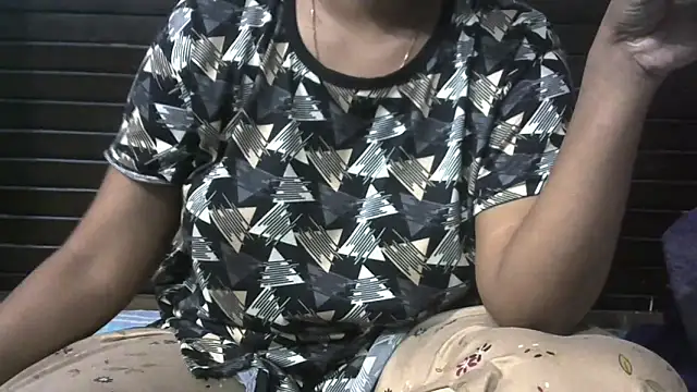 Im Cute online show from November 18, 2025, 7:17 pm