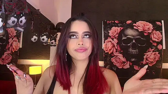 EvaaFoxxy1 online show from June 27, 2026, 12:22 pm