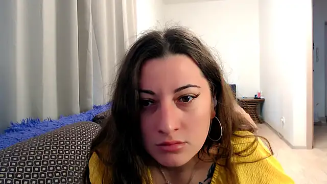 Helen Adams  online show from May 15, 2026, 5:49 am