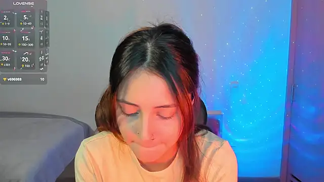 annie mora online show from September 24, 2025, 2:51 am