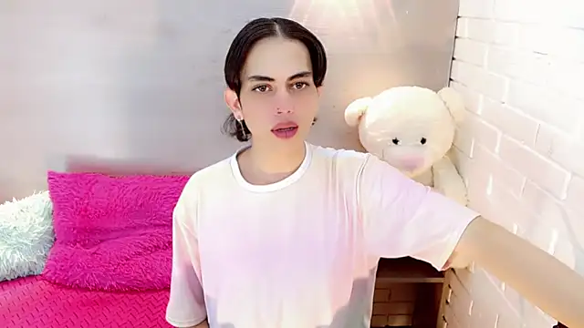 Daniela Pink  online show from September 29, 2025, 8:14 pm