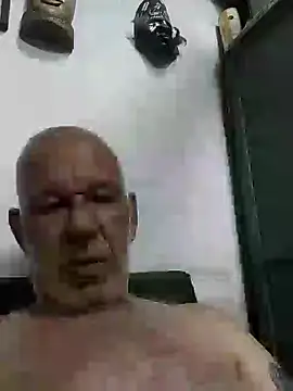 FabiQuilmes online show from February 6, 2025, 11:37 pm