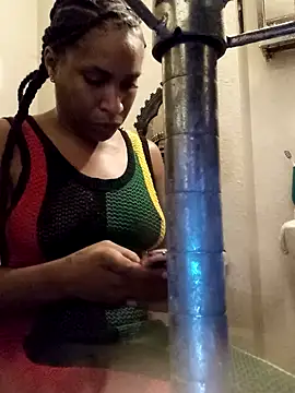 msstaxx online show from October 17, 2025, 1:53 am