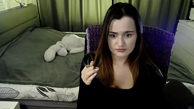 KiraYammy online show from December 20, 2024, 1:25 am