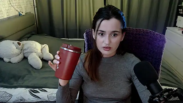 KiraYammy online show from December 19, 2024, 10:21 pm