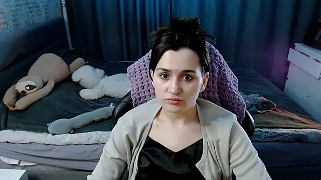 KiraYammy online show from February 2, 2025, 1:45 am