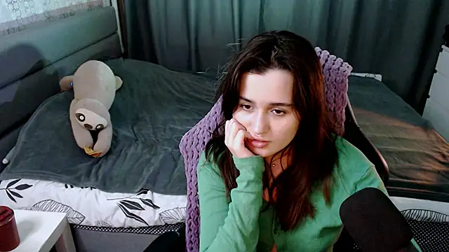 KiraYammy online show from March 8, 2025, 1:39 am