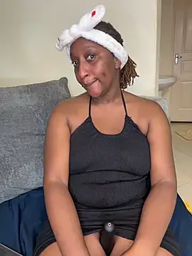 CarlaBeckky online show from October 15, 2025, 5:21 pm