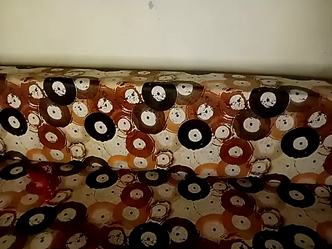 shuhana  online show from October 6, 2025, 2:29 pm