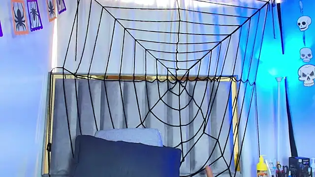 Zoe Curvy online show from October 27, 2025, 12:17 pm