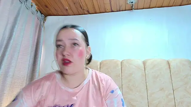 Zoe Curvy online show from November 26, 2025, 12:38 pm