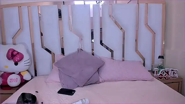 TifanyChill online show from September 11, 2025, 7:36 pm