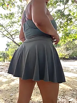 camiysebas21 online show from March 10, 2026, 8:24 pm