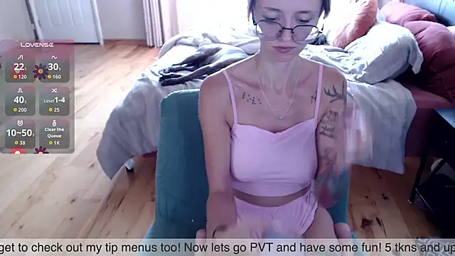 Plantbabeee online show from September 8, 2025, 3:55 pm