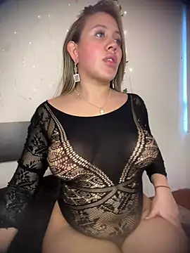 eleecttraa 12 online show from February 26, 2025, 10:58 pm