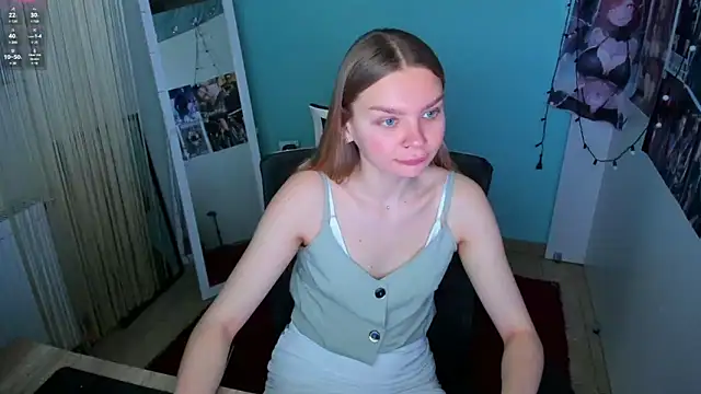 Molly sweetie online show from March 19, 2025, 6:57 am