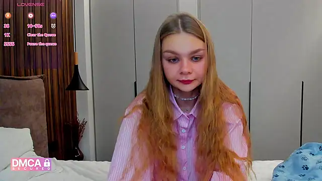 Molly sweetie online show from November 13, 2025, 7:23 am