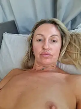 Miss    Mia  online show from August 4, 2026, 8:41 am