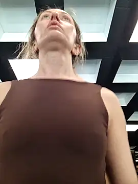 Miss    Mia  online show from March 12, 2026, 10:41 am