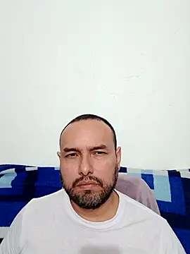 Snapshot of ElSunEagle chatting on February 23, 2026, 1:40 am ElSunEagle online show from February 23, 2026, 1:40 am