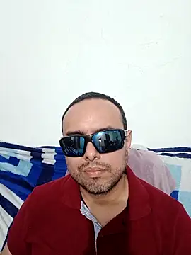 Snapshot of ElSunEagle chatting on March 18, 2026, 2:15 am ElSunEagle online show from March 18, 2026, 2:15 am