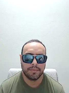 Snapshot of ElSunEagle chatting on March 27, 2026, 3:59 am ElSunEagle online show from March 27, 2026, 3:59 am