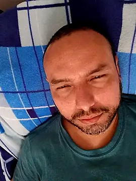 Snapshot of ElSunEagle chatting on February 23, 2026, 5:02 pm ElSunEagle online show from February 23, 2026, 5:02 pm