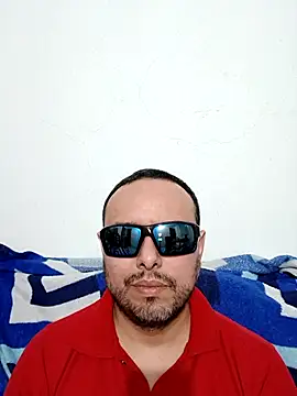 Snapshot of ElSunEagle chatting on March 23, 2026, 1:50 am ElSunEagle online show from March 23, 2026, 1:50 am