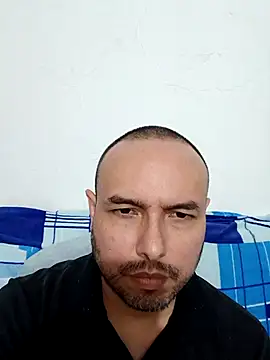 Snapshot of ElSunEagle chatting on February 12, 2026, 1:27 am ElSunEagle online show from February 12, 2026, 1:27 am