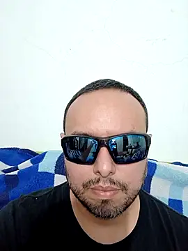 Snapshot of ElSunEagle chatting on March 26, 2026, 1:59 am ElSunEagle online show from March 26, 2026, 1:59 am