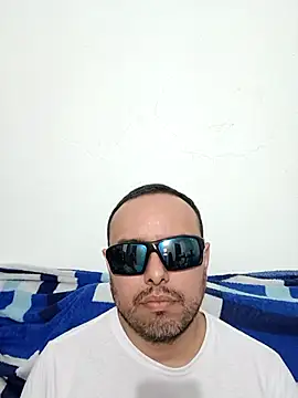 Snapshot of ElSunEagle chatting on March 21, 2026, 2:24 am ElSunEagle online show from March 21, 2026, 2:24 am